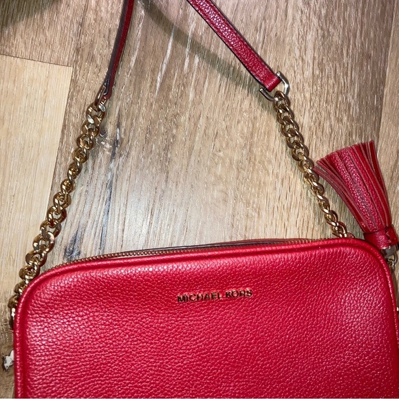 Michael Kors Crossbody Bag Leather  Red with Gold Chain - Picture 3 of 9